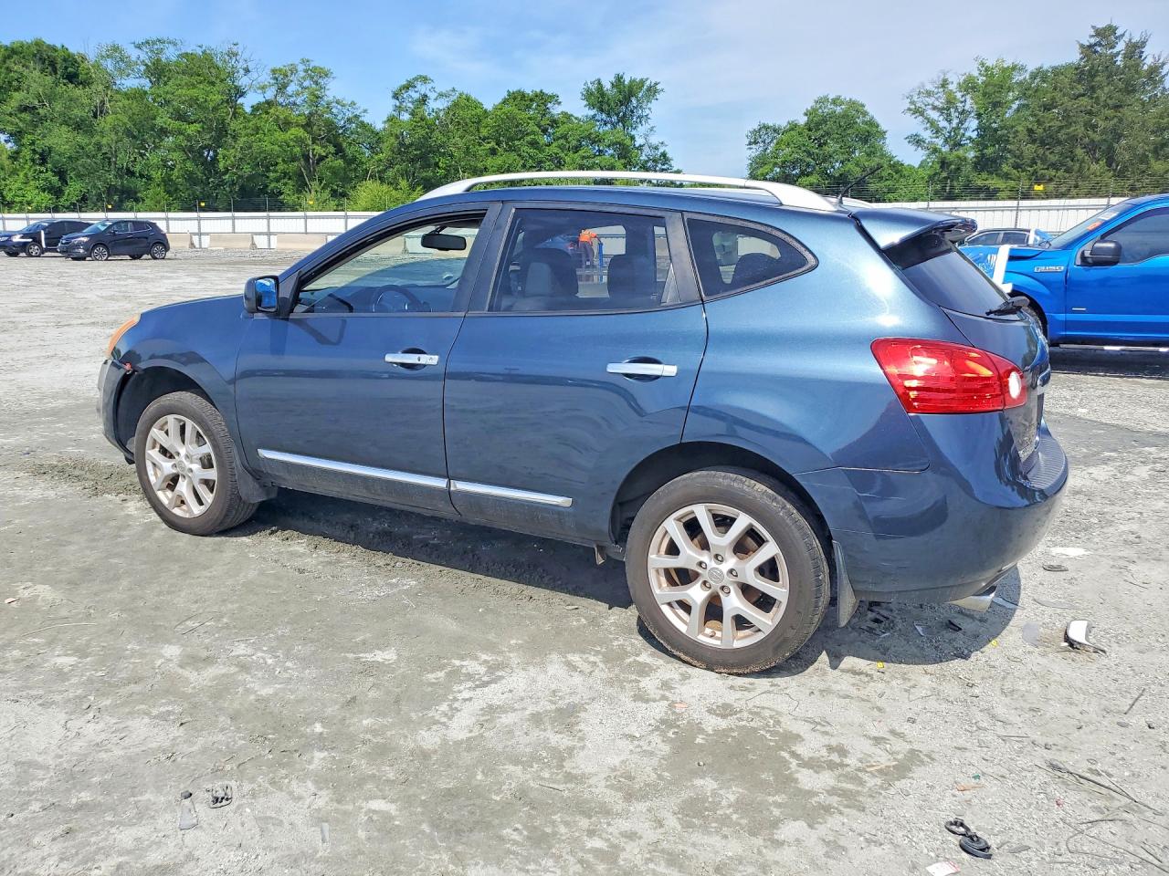 Nissan Rogue S