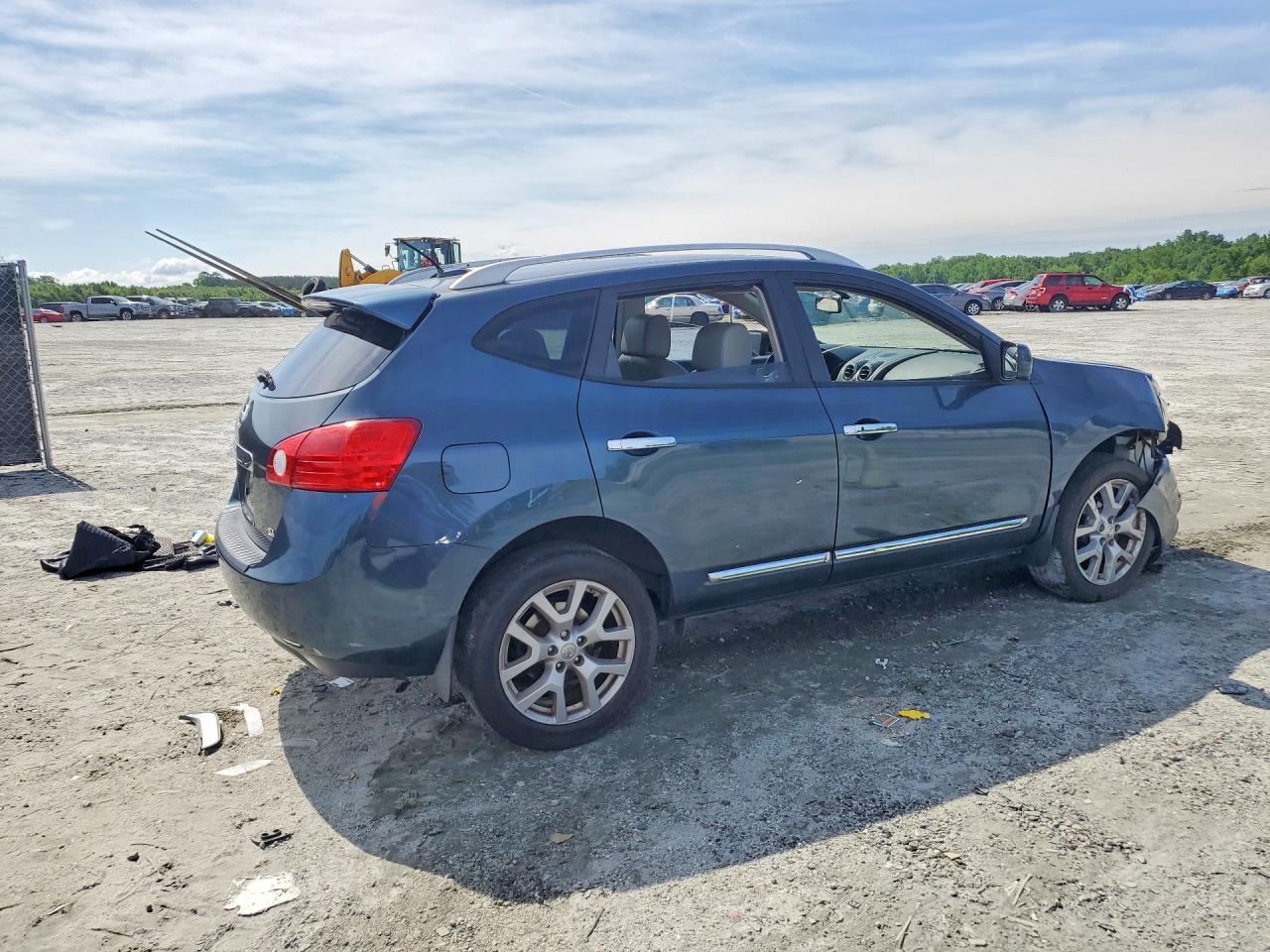 Nissan Rogue S