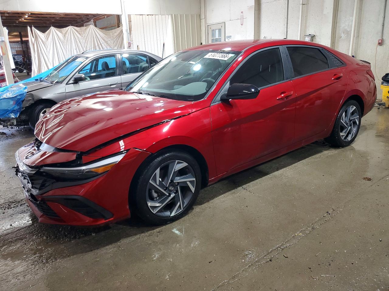 Salvage Hyundai ELANTRA Image