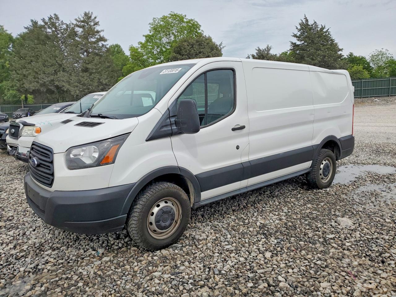 Salvage Ford 250 Image