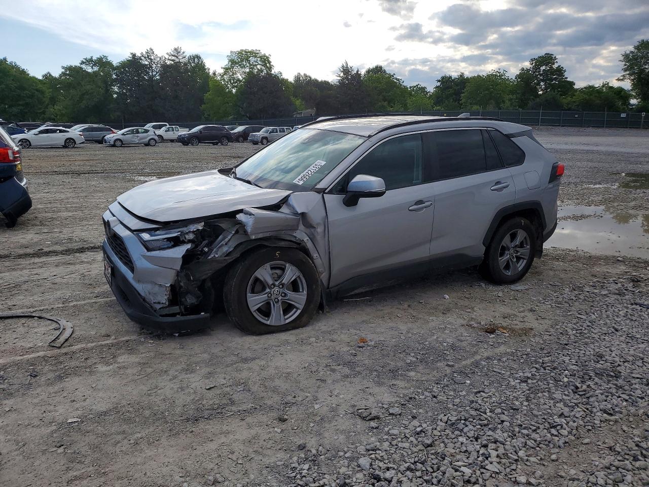 Salvage Toyota RAV4 Image