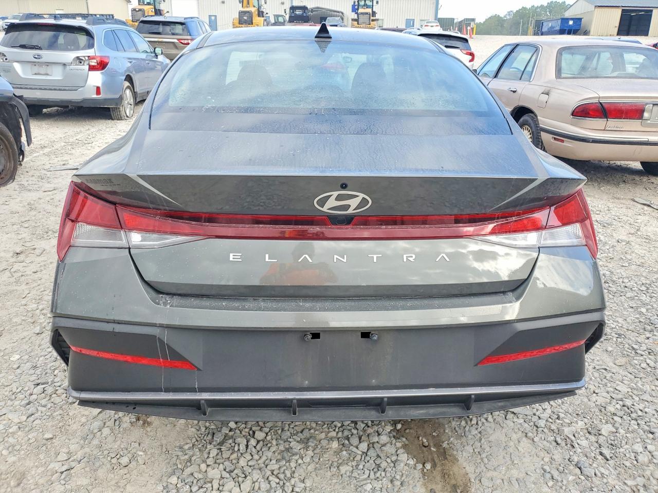 Hyundai ELANTRA Sel
