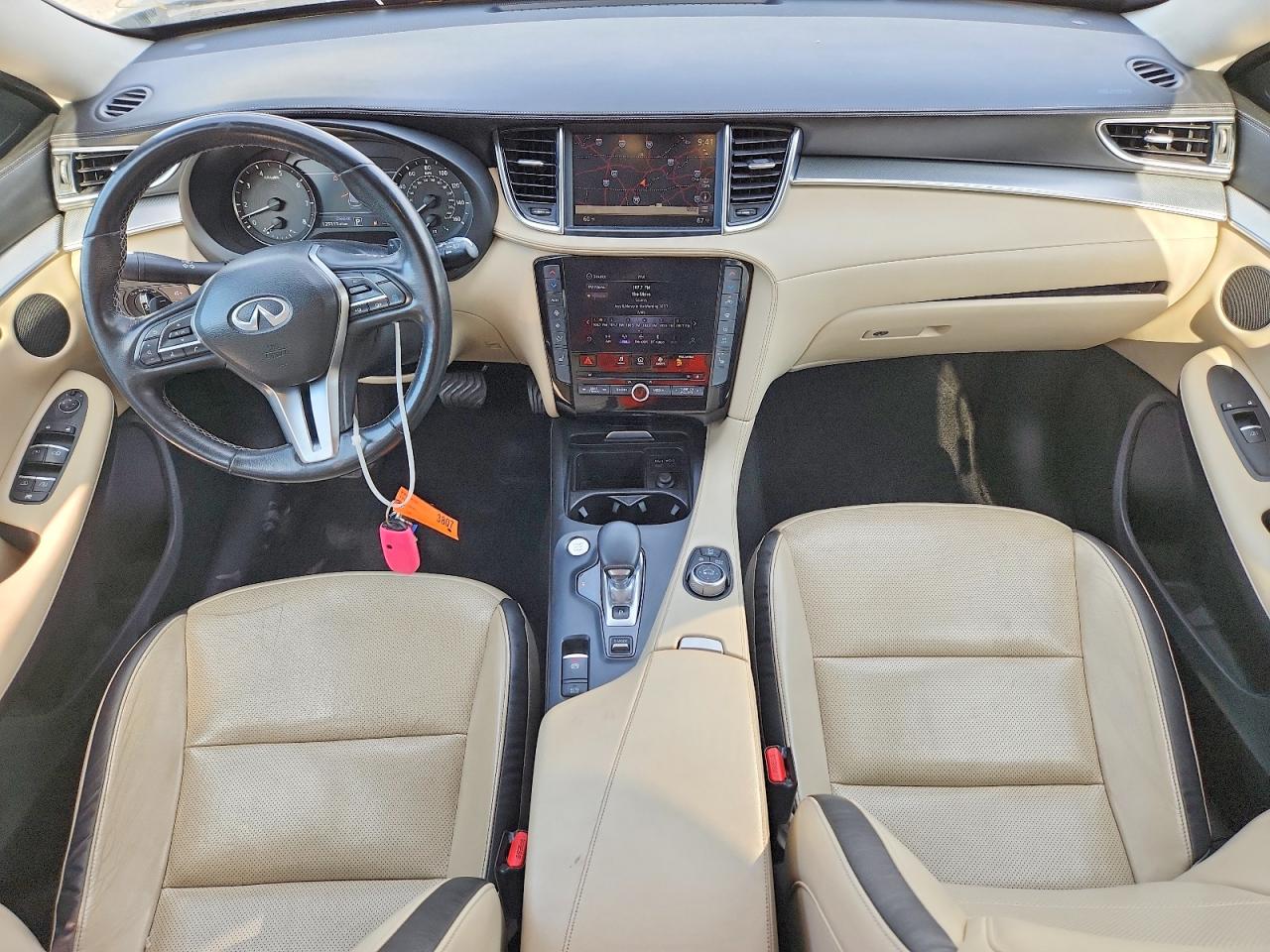 INFINITI Qx Essential