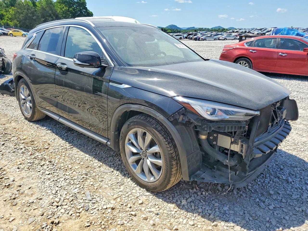INFINITI Qx Essential