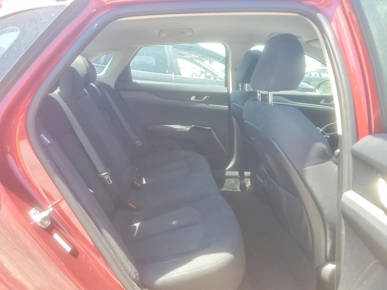 Kia K5 Lxs