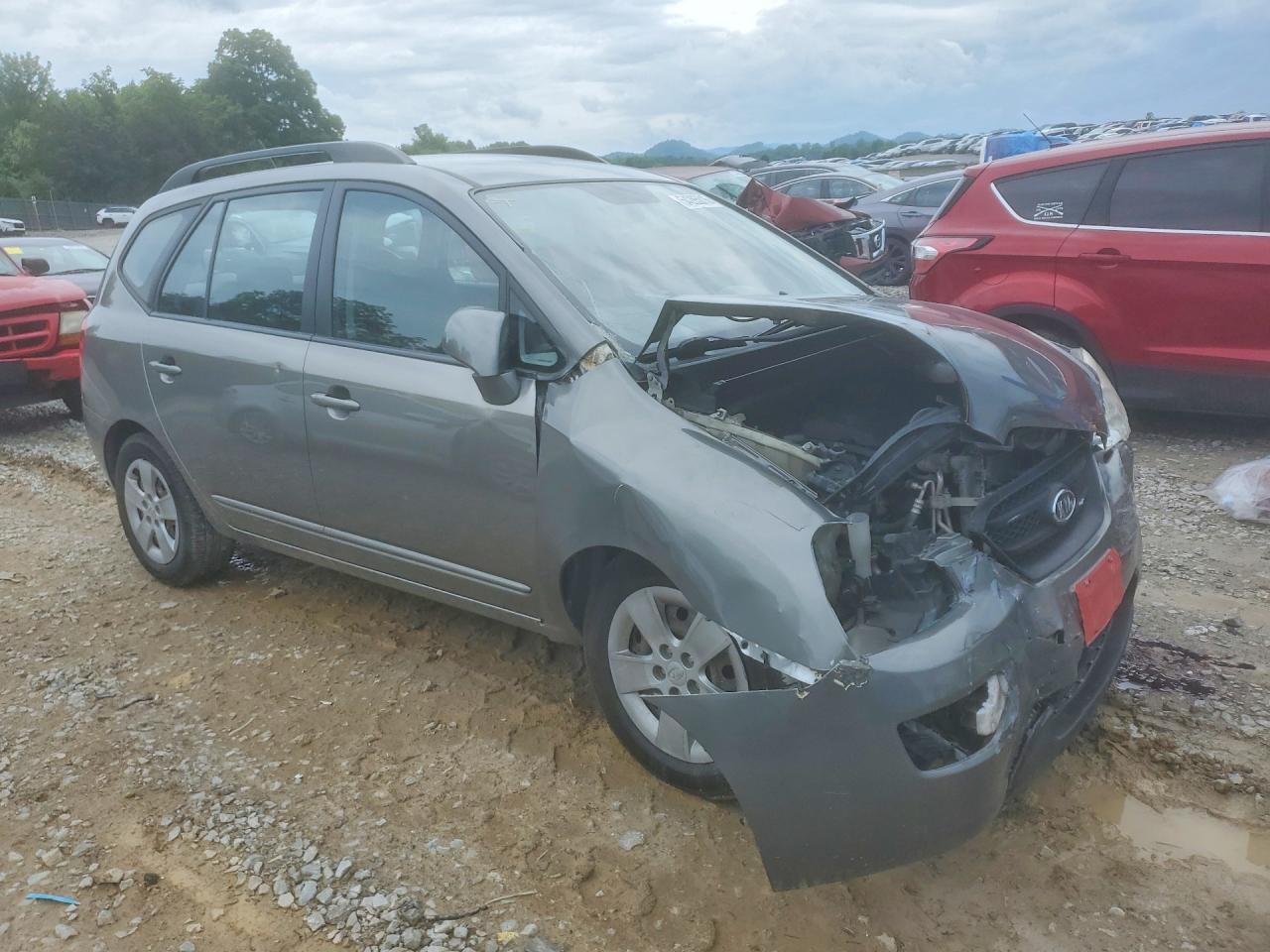 Kia Rondo Base