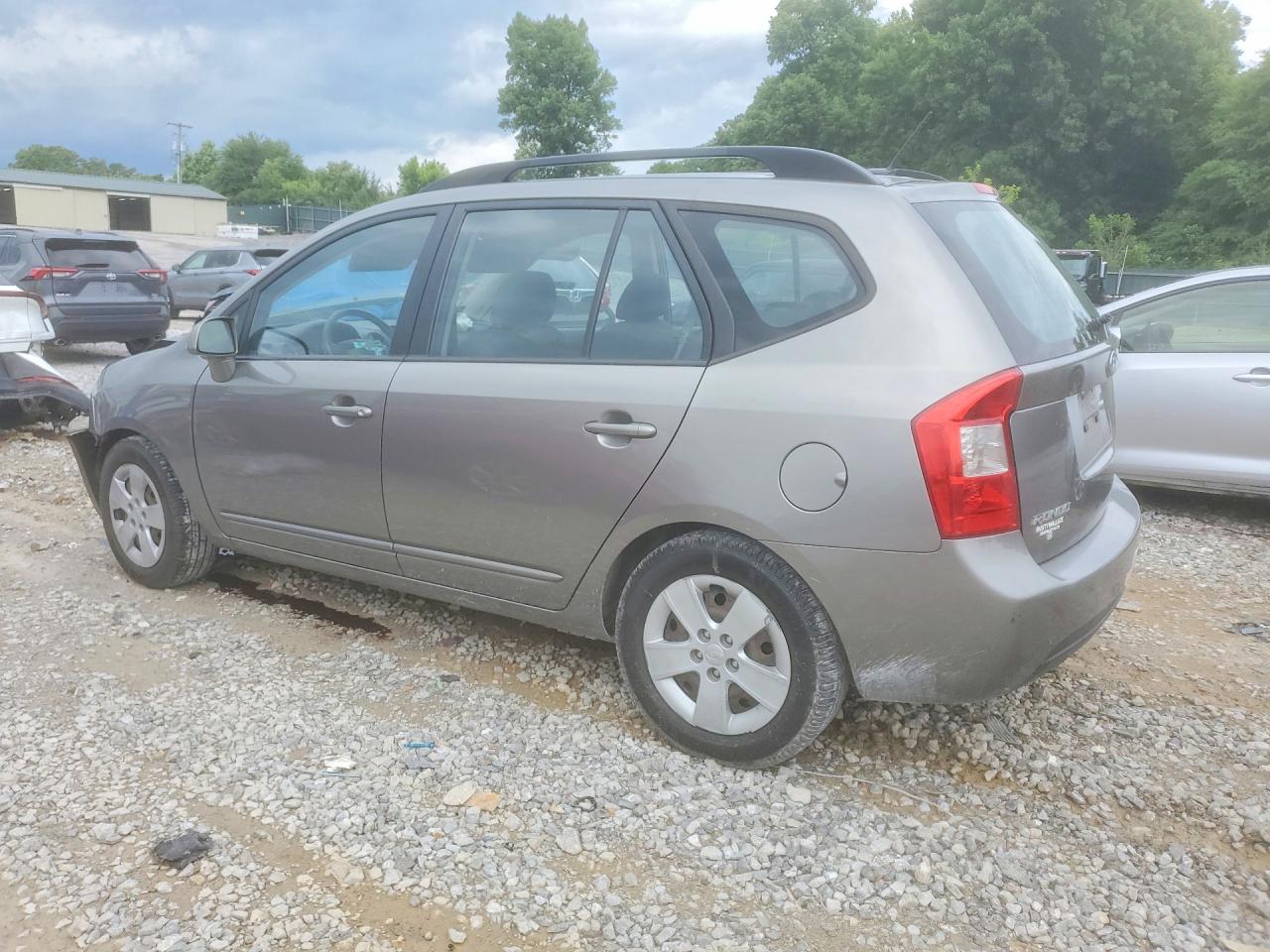 Kia Rondo Base