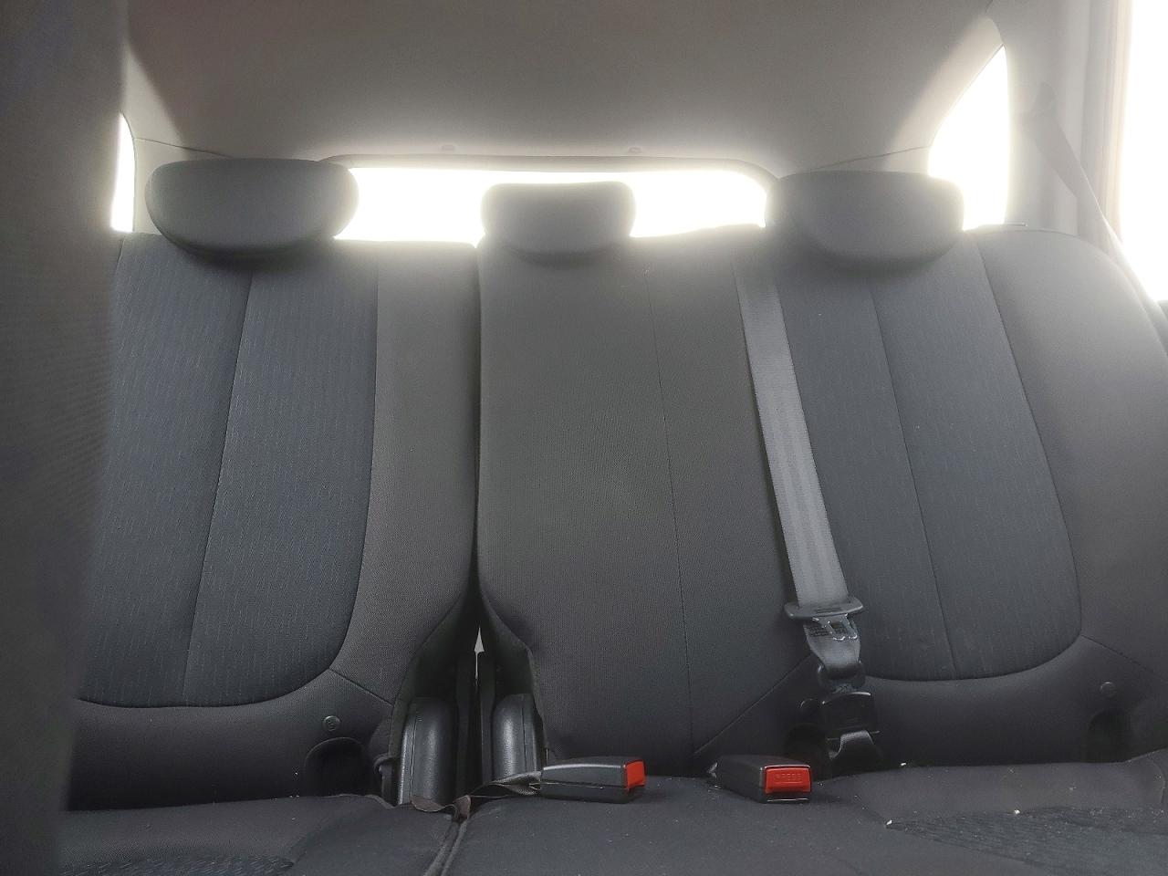 Kia Rondo Base