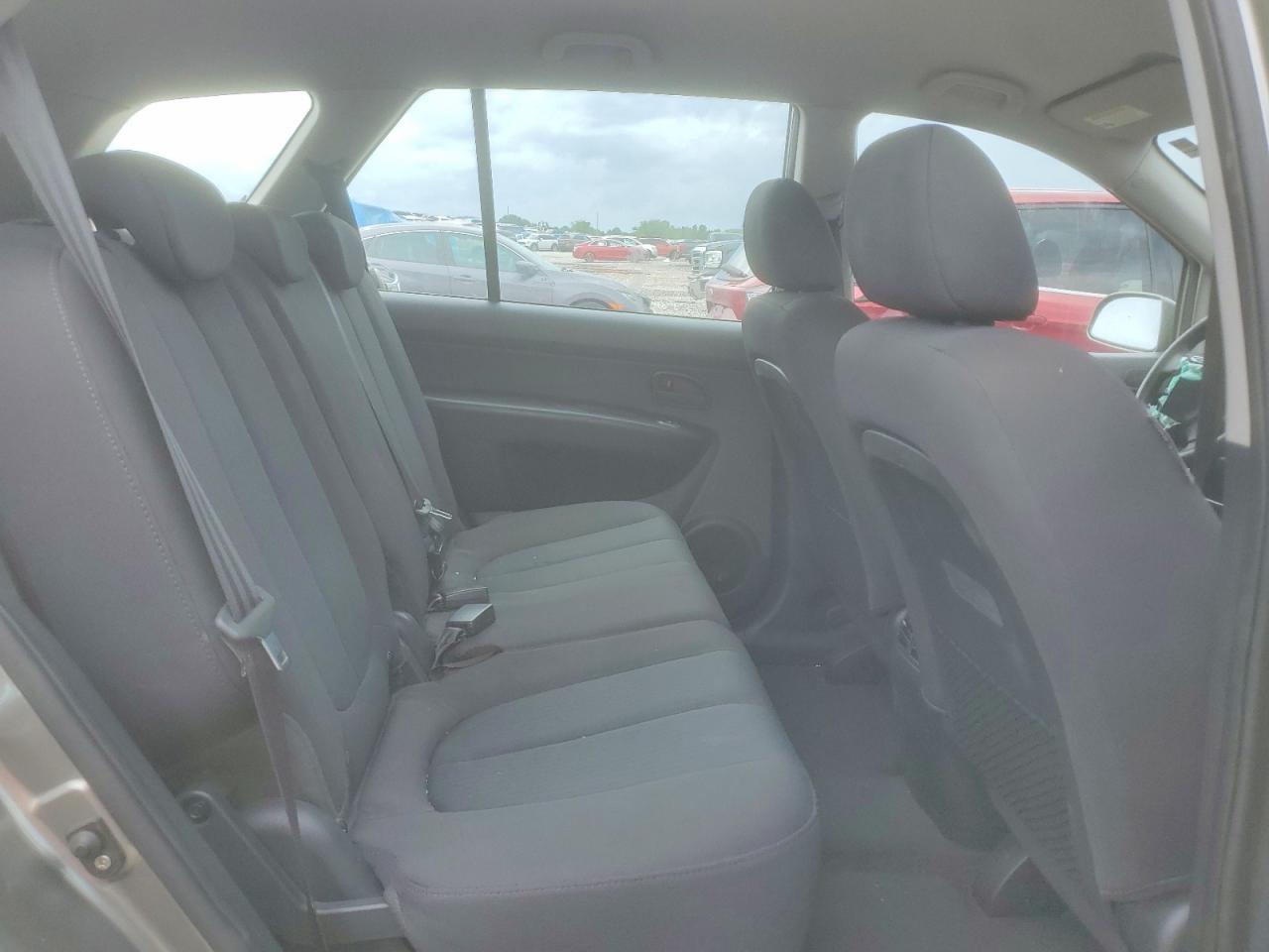 Kia Rondo Base