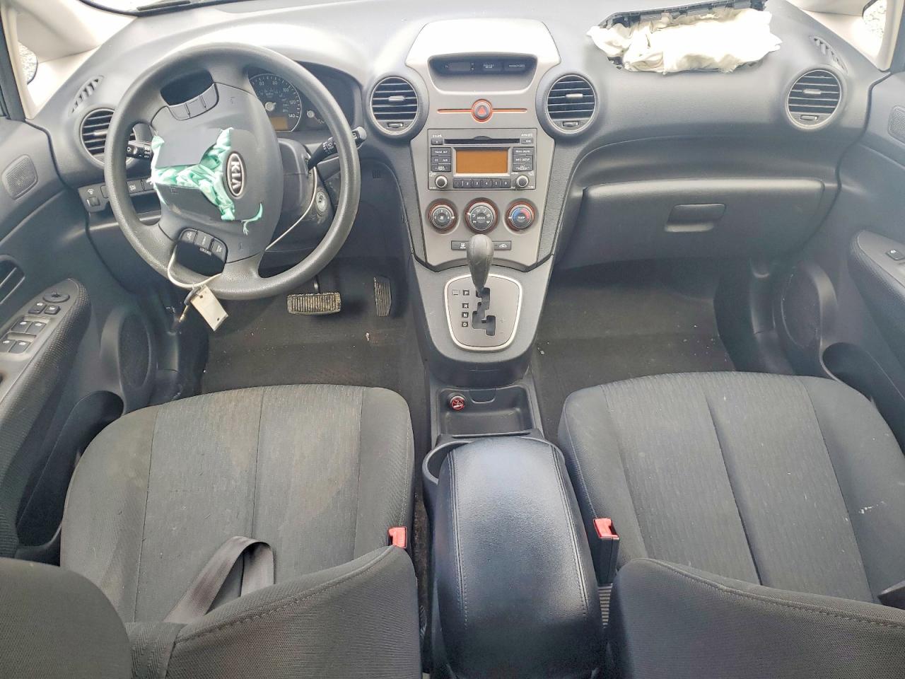 Kia Rondo Base