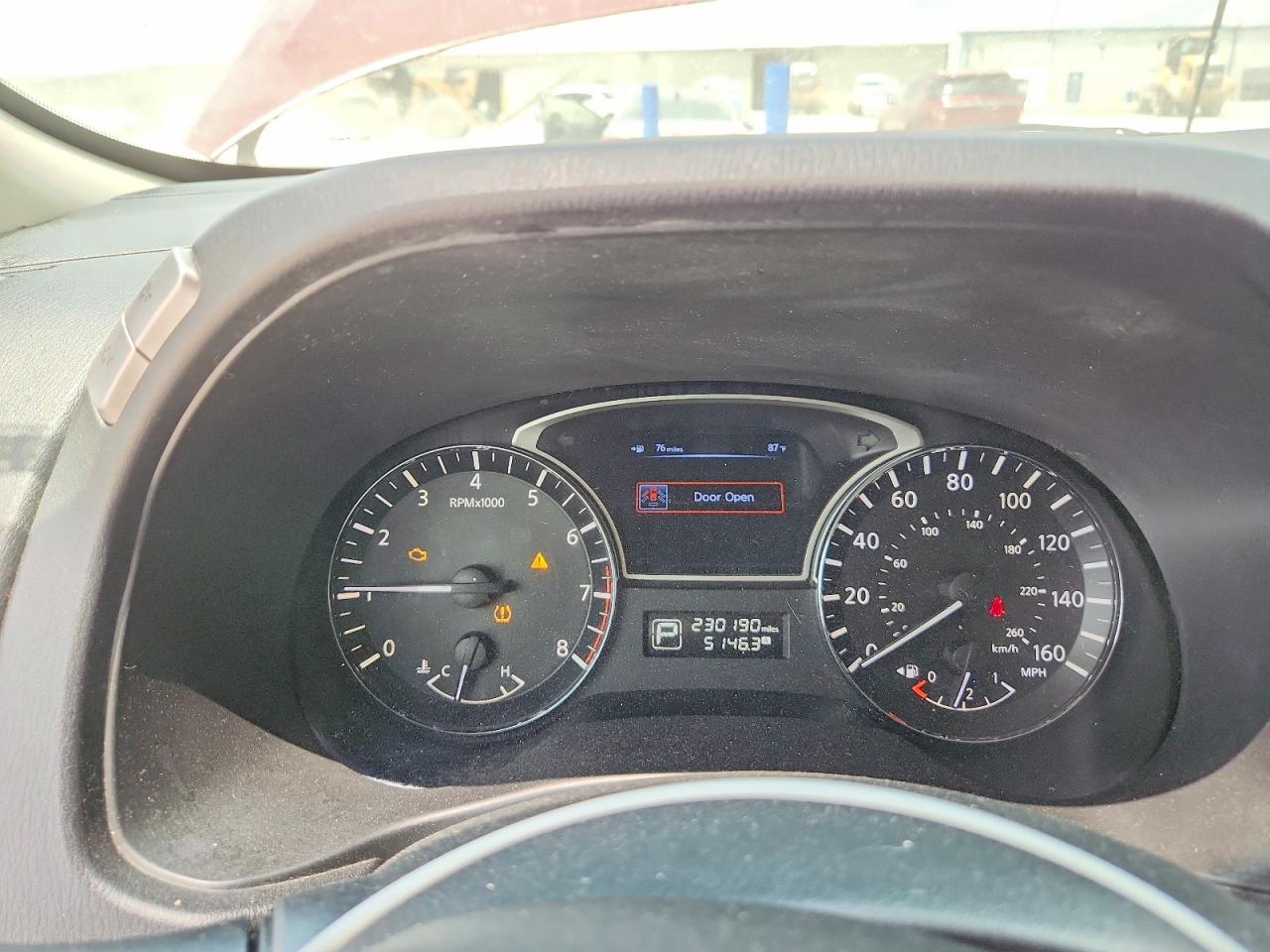 Nissan Pathfinder S