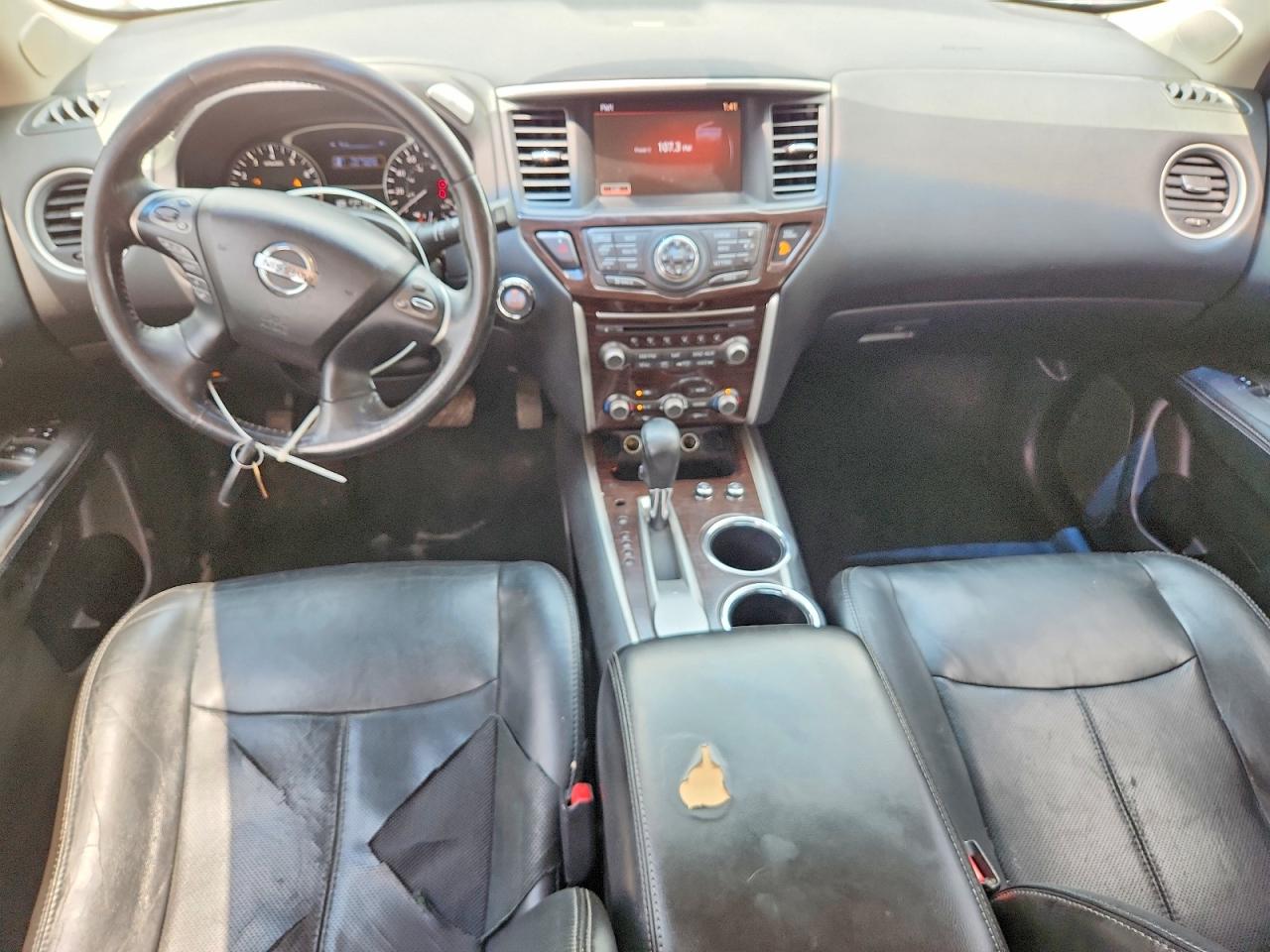 Nissan Pathfinder S