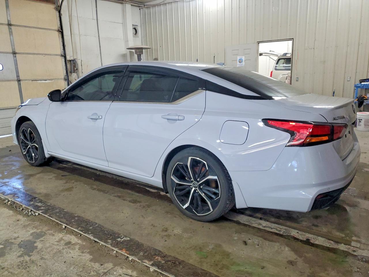 Nissan Altima Sr
