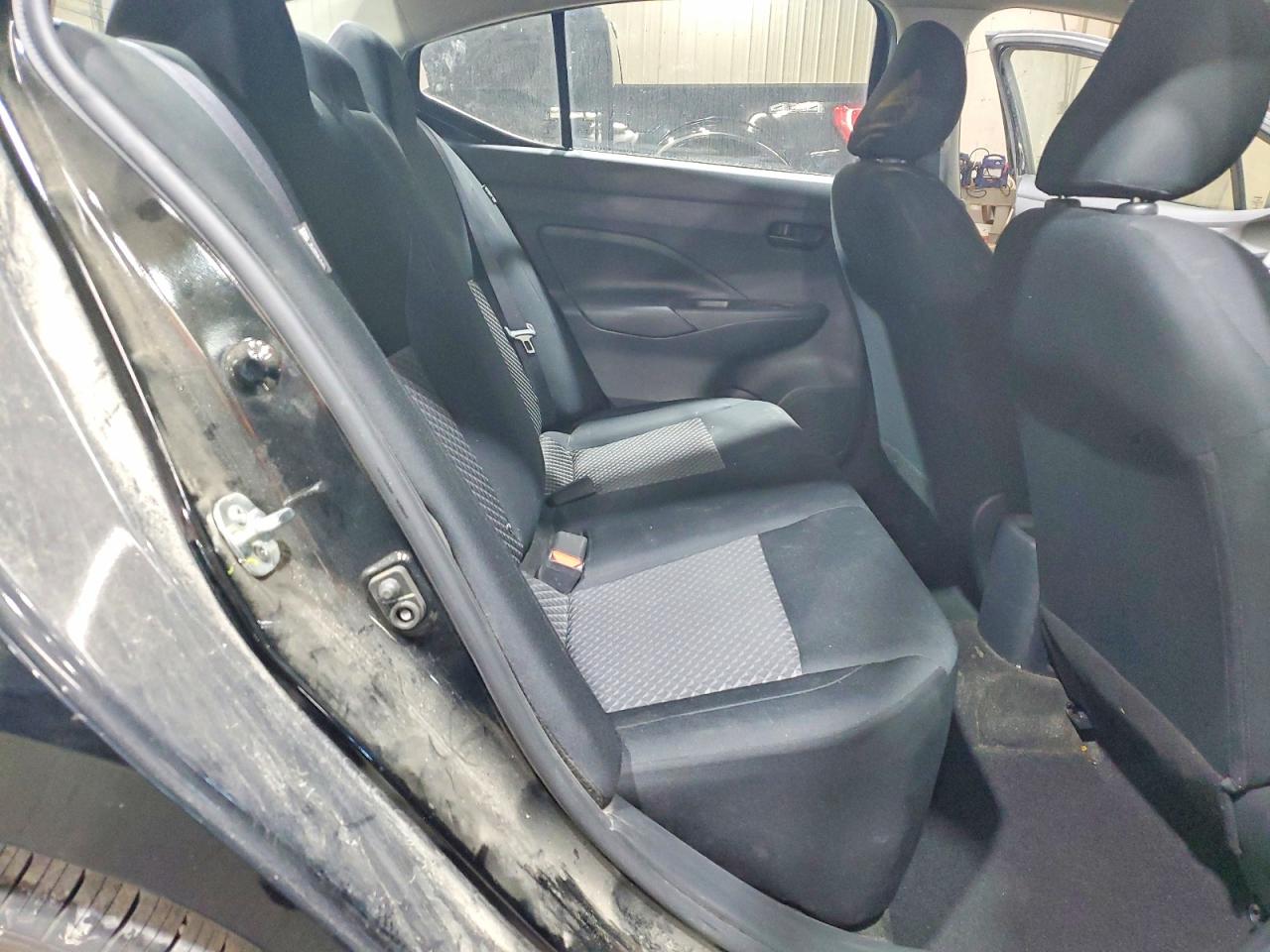 Nissan Versa S