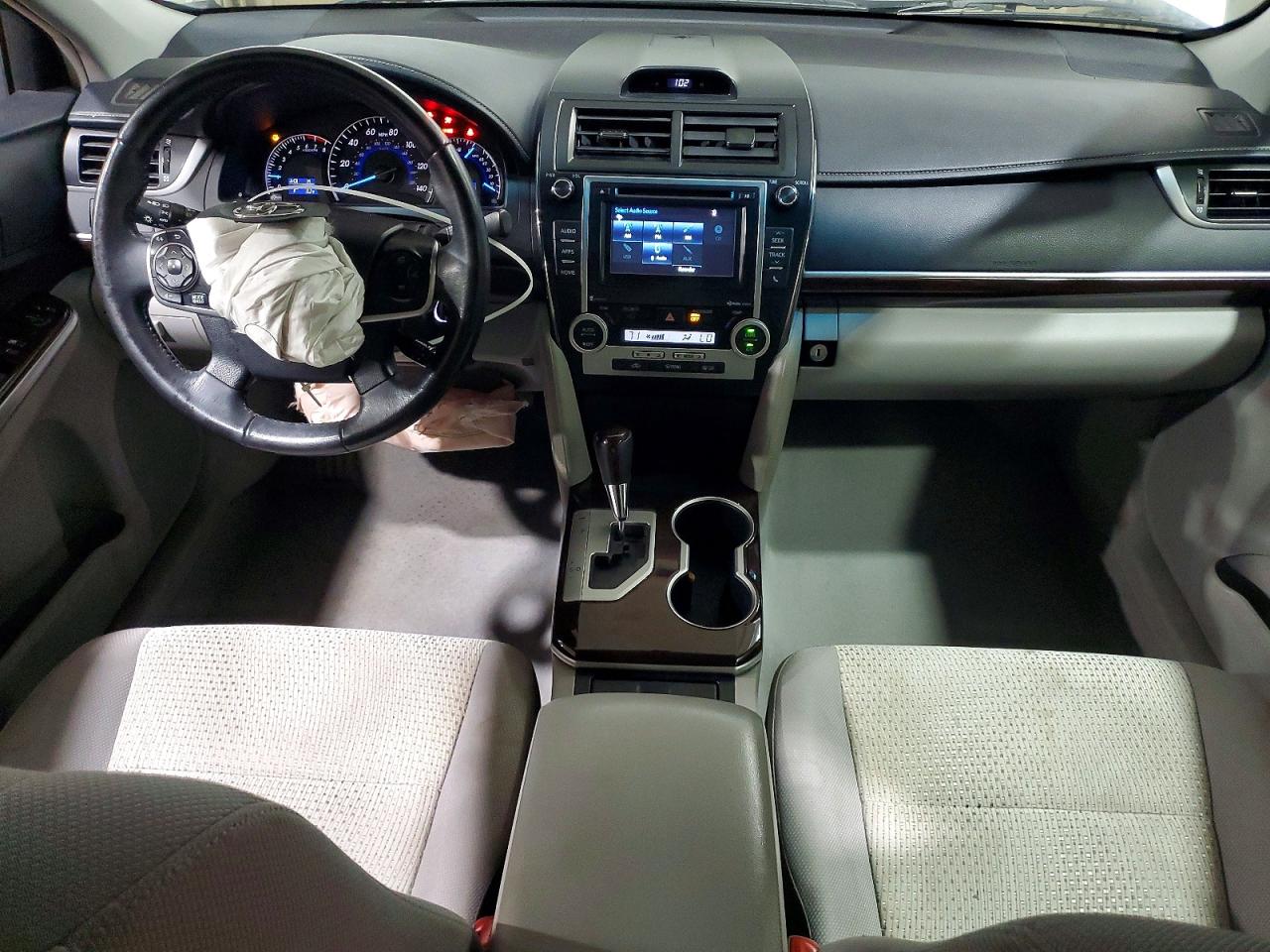 Toyota Camry Xle