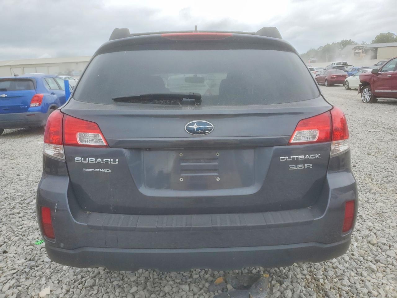 Subaru Outback 3.6r Limited