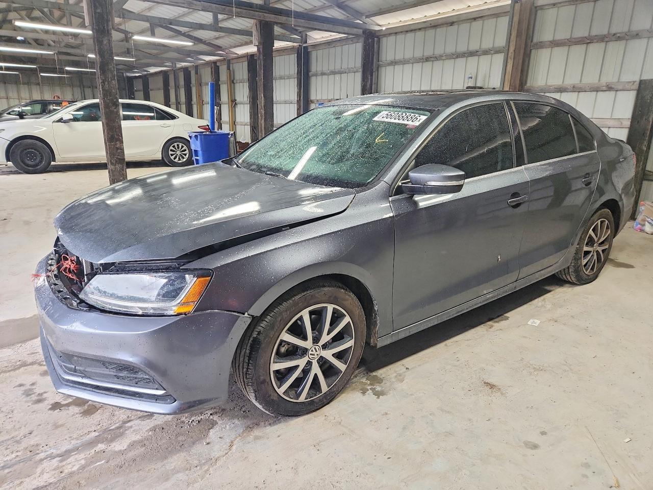 Salvage Volkswagen Jetta Image