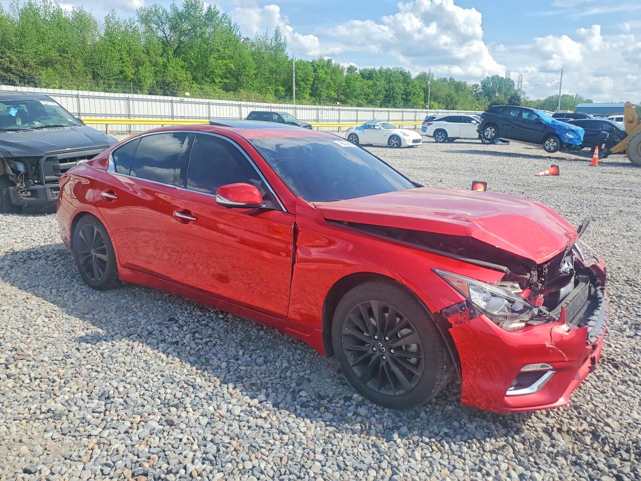 INFINITI Q50 Luxe