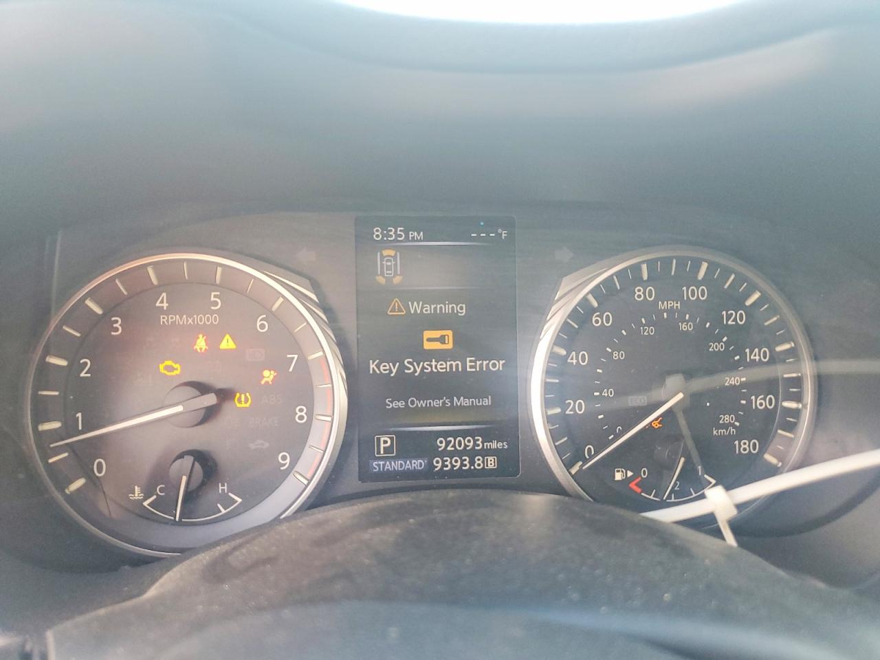 INFINITI Q50 Luxe