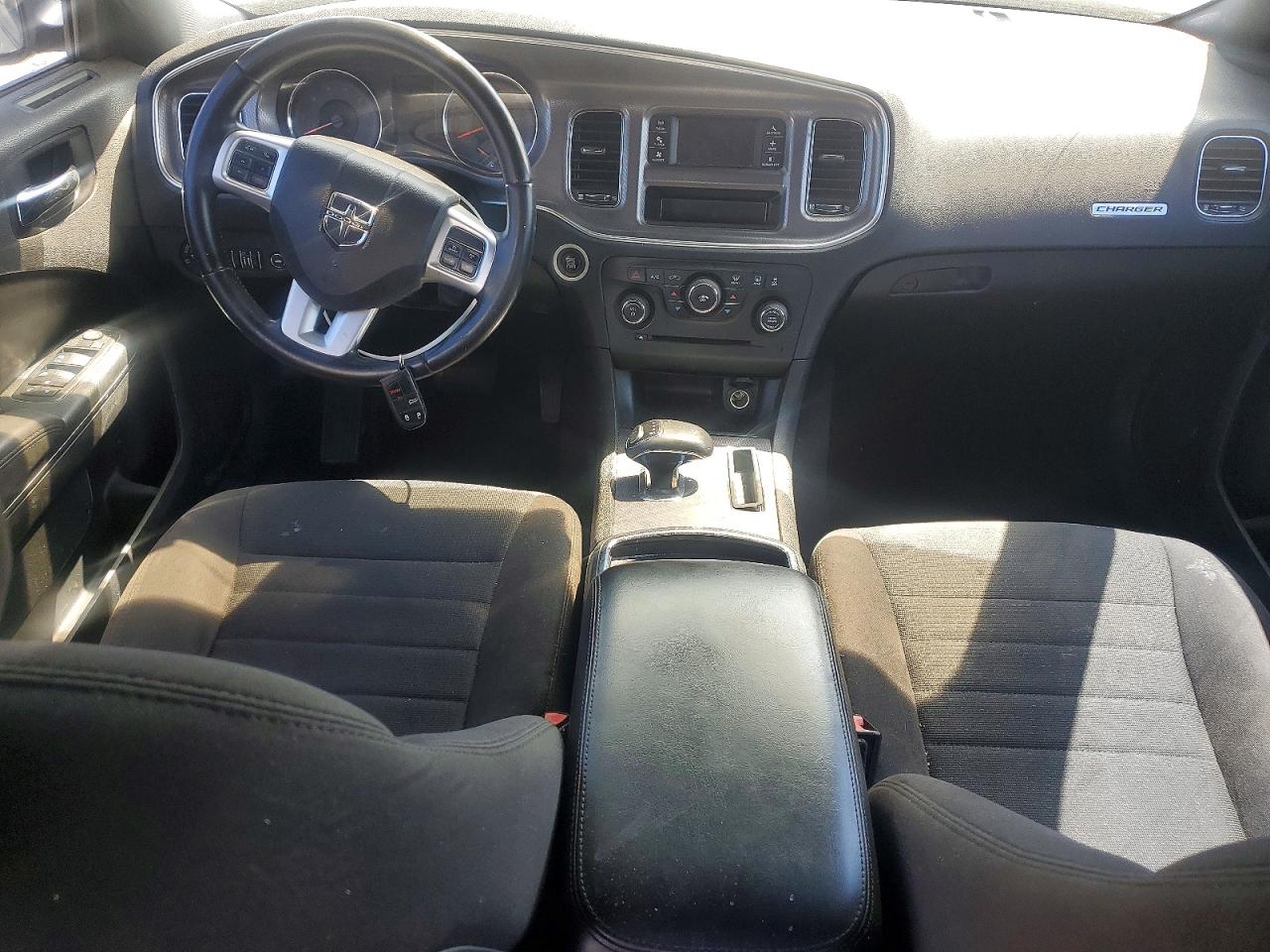 Dodge Charger Se