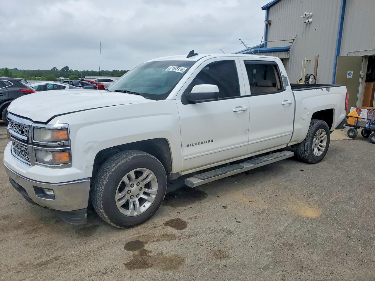 Salvage Chevrolet Silverado Image