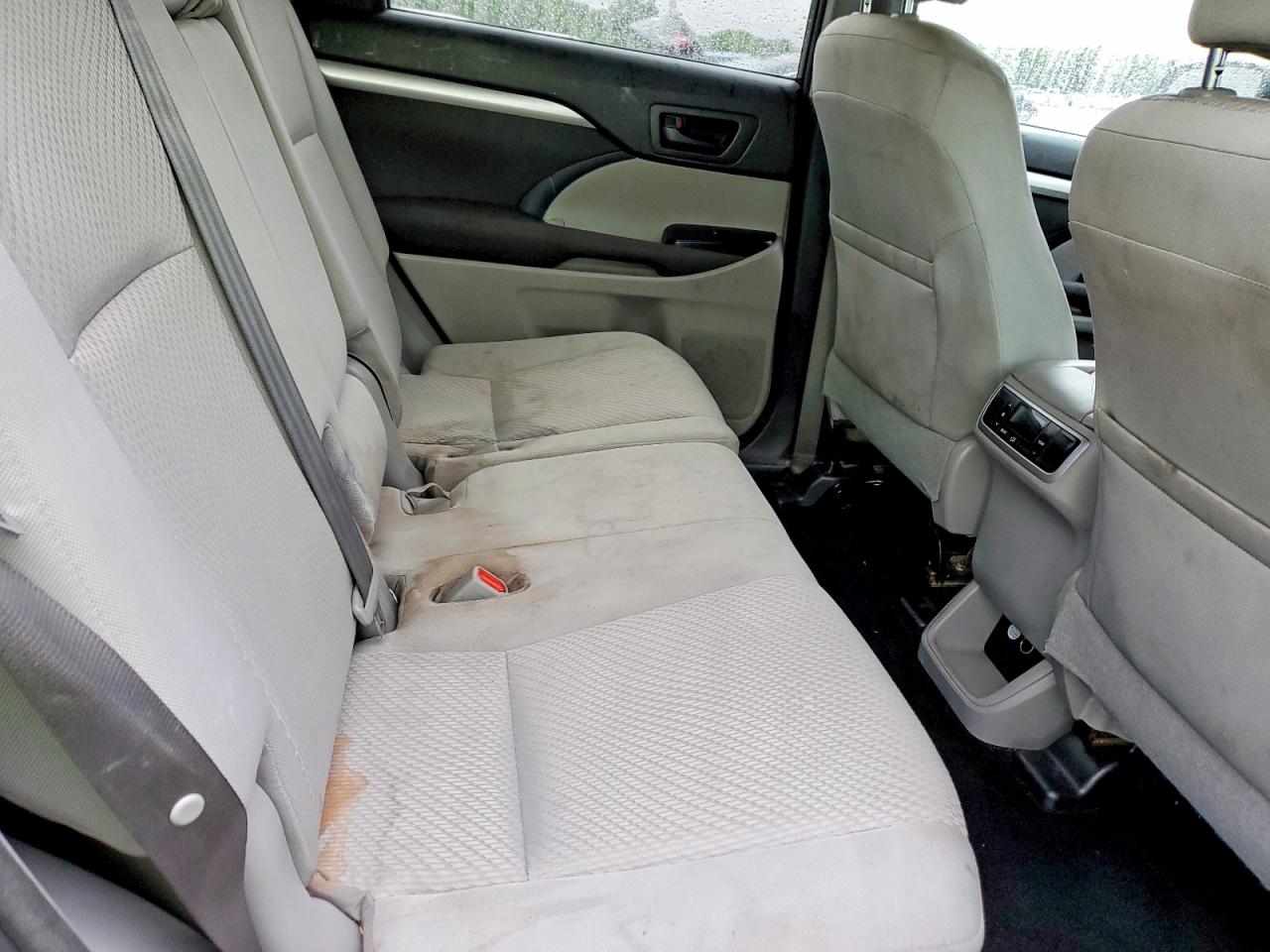 Toyota Highlander Le