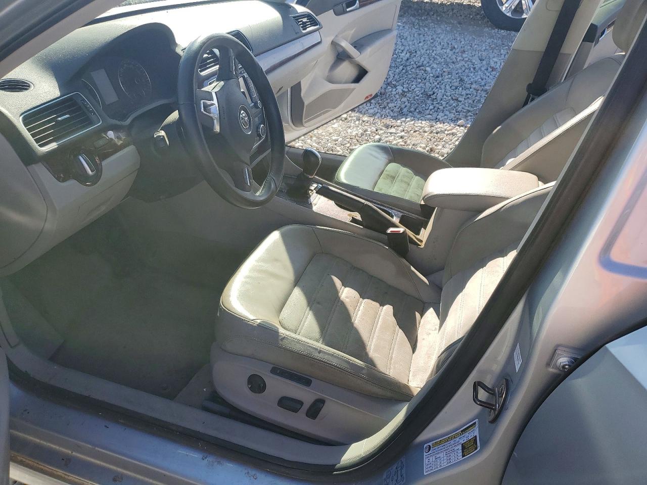 Volkswagen Passat Sel