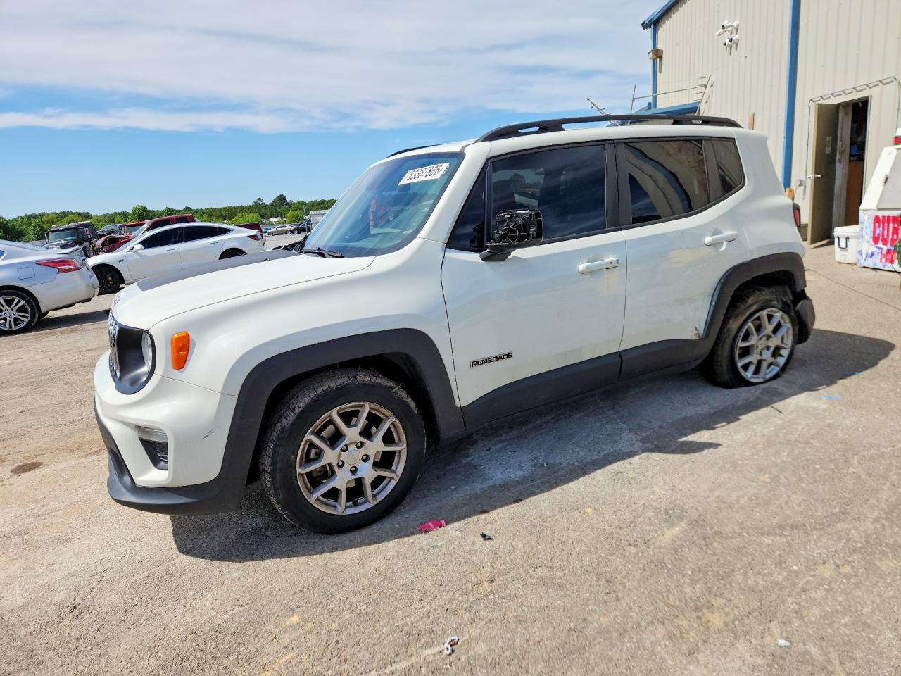 Salvage Jeep Renegade Image