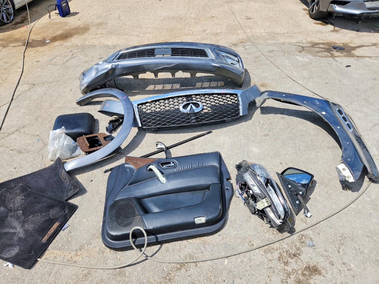 INFINITI Qx Base
