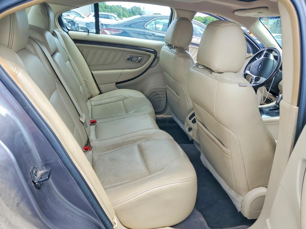 Ford Taurus Limited