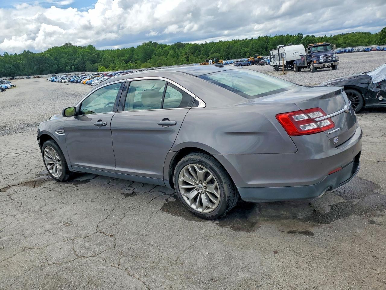 Ford Taurus Limited