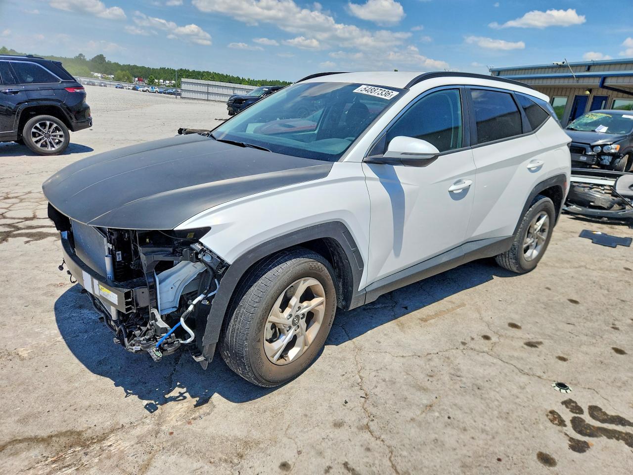 Salvage Hyundai TUCSON Image