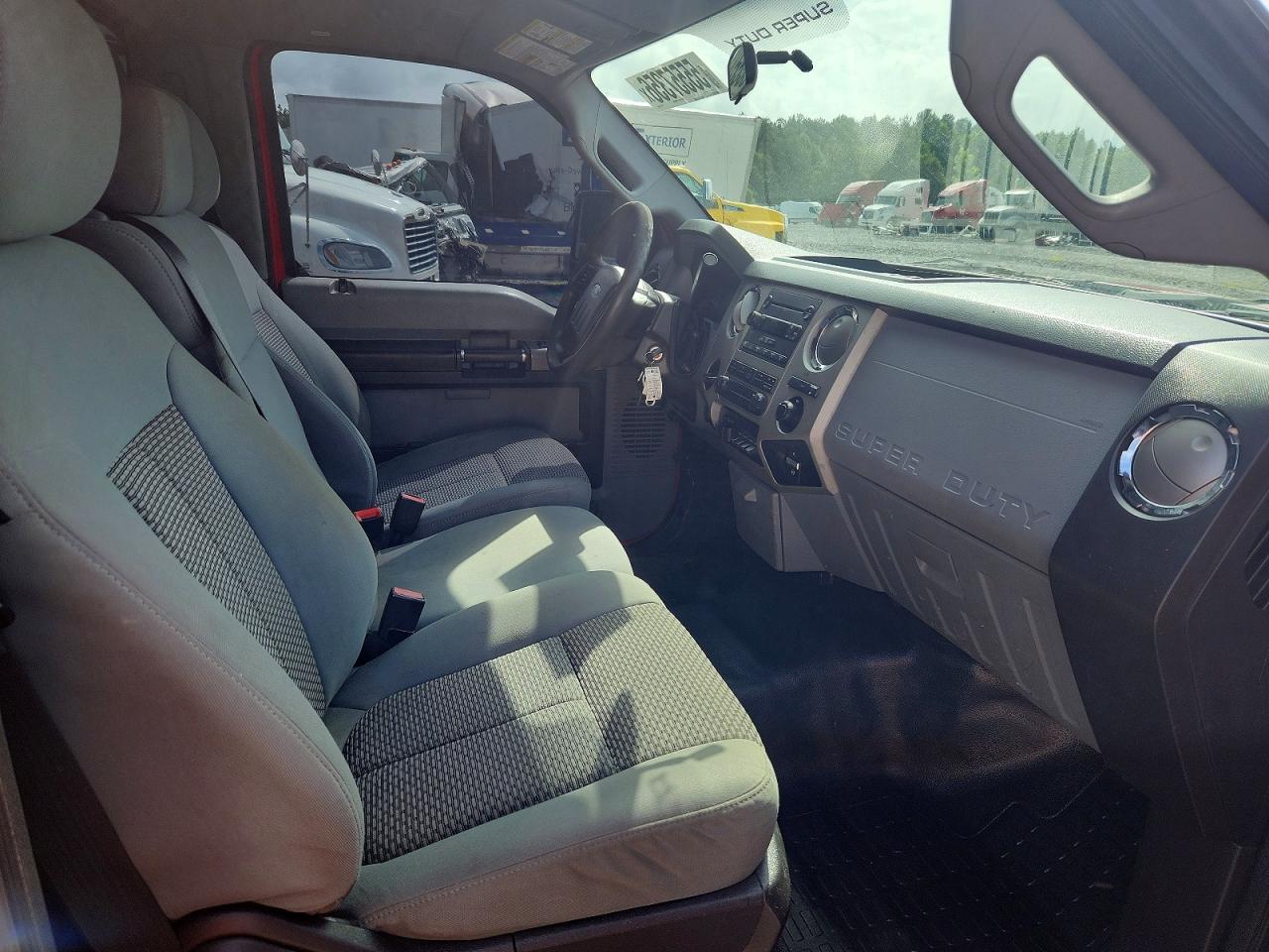 Ford F-550 Super Duty