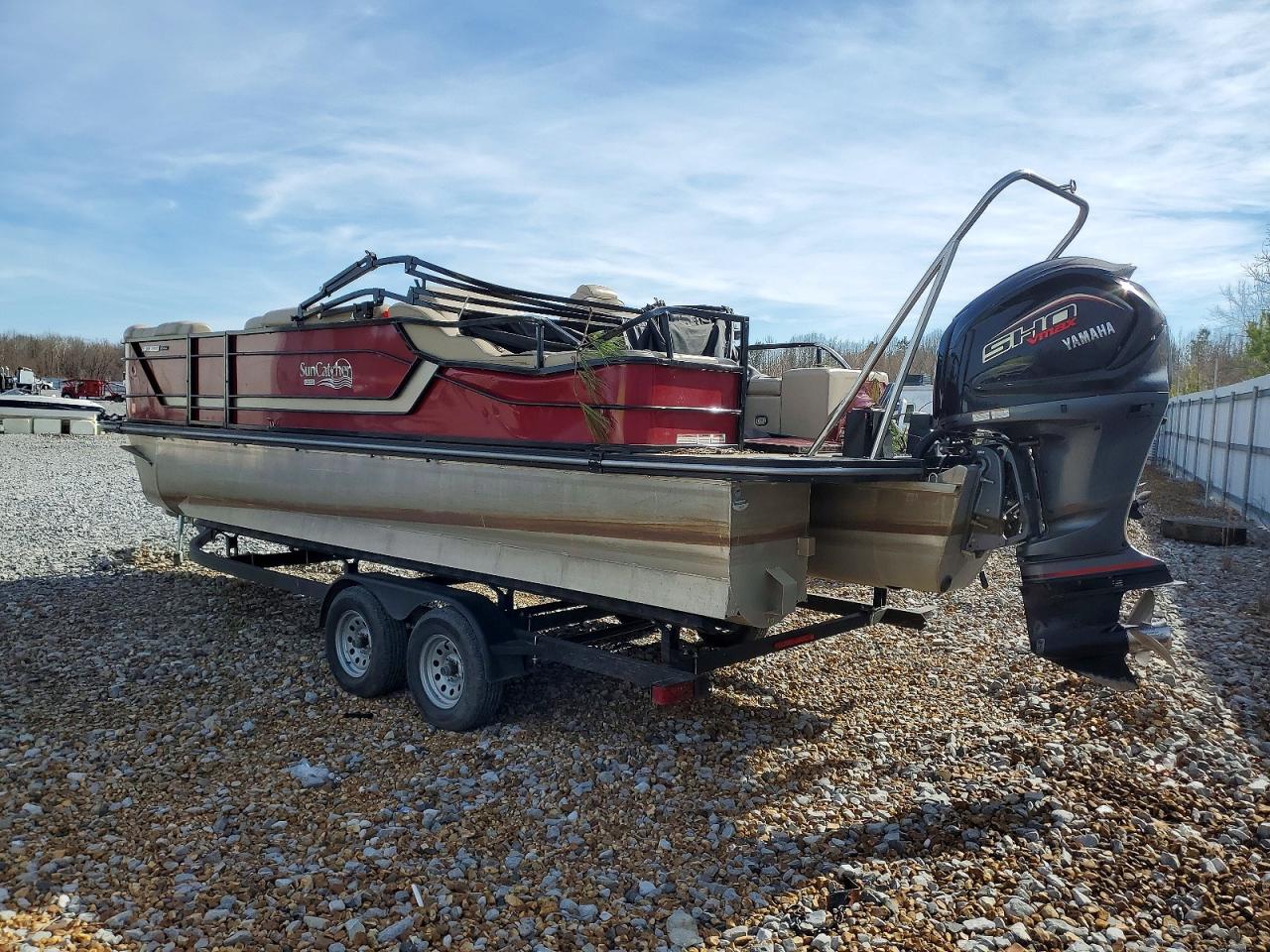 Sun Tracker Boat