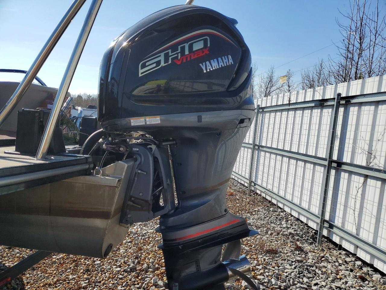 Sun Tracker Boat