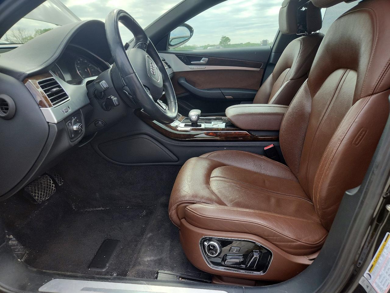 Audi A8 L Quattro