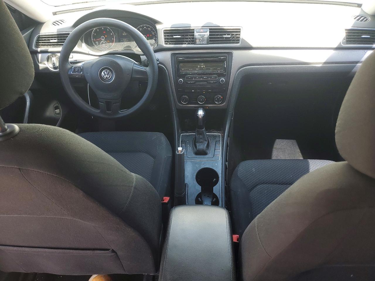 Volkswagen Passat S