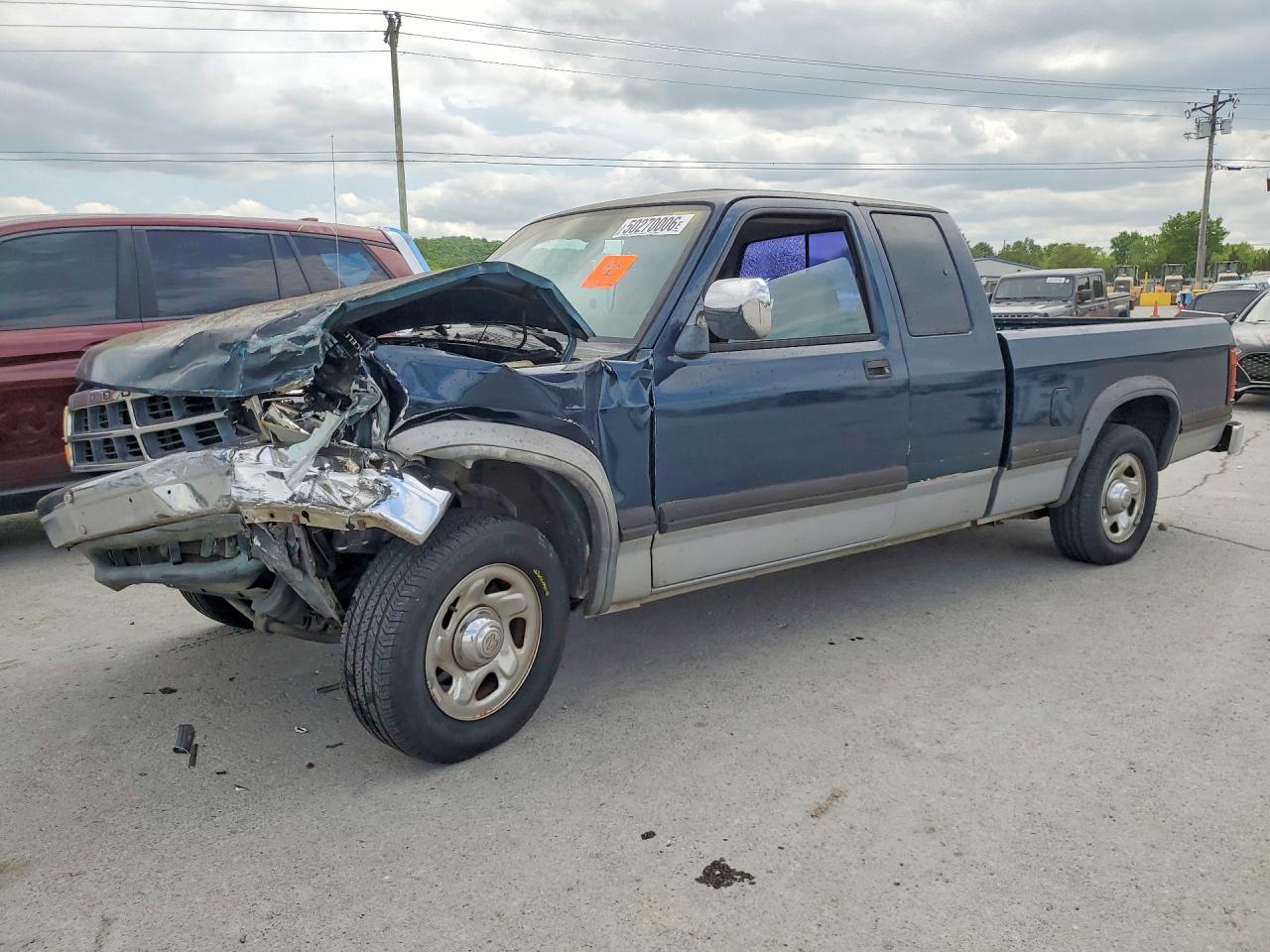 Salvage Dodge Dakota Image