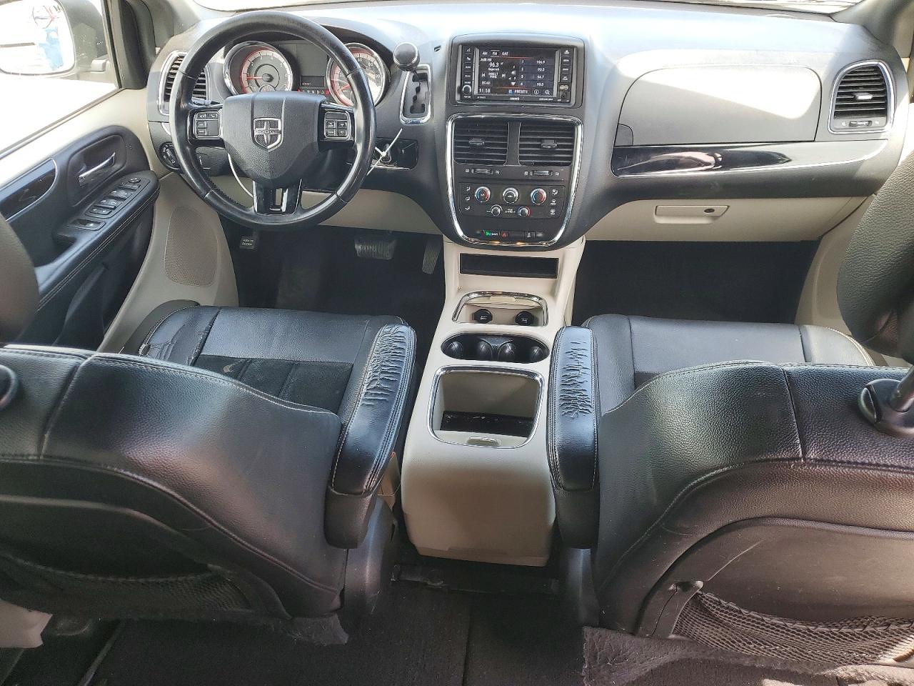 Dodge Caravan Sxt