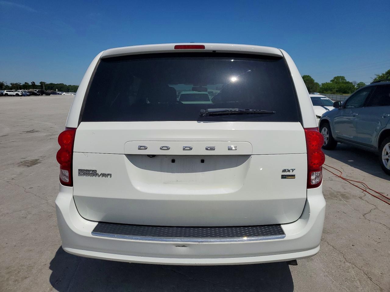 Dodge Caravan Sxt