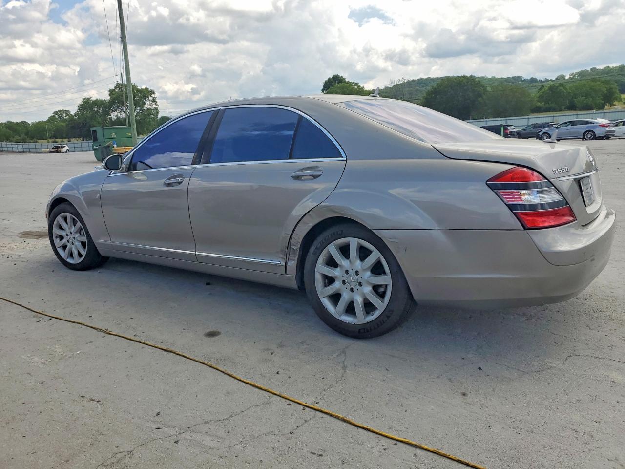 Mercedes-Benz S-Class 550