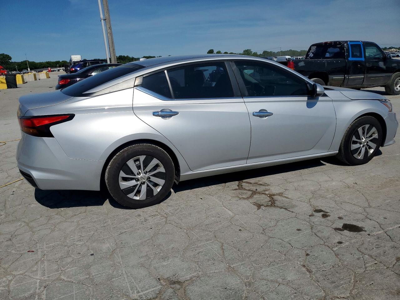 Nissan Altima S
