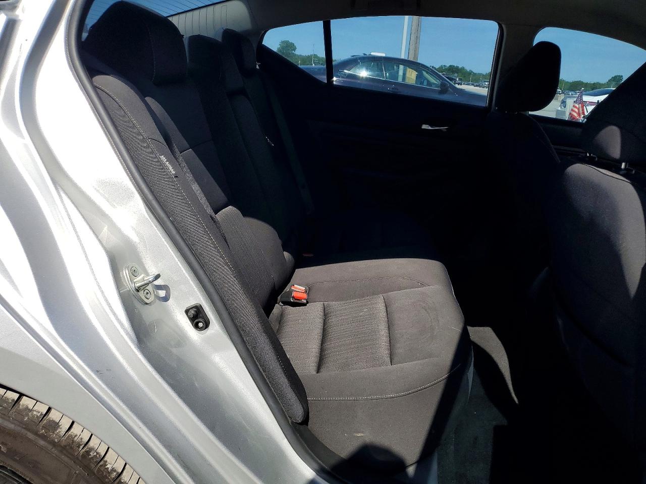Nissan Altima S