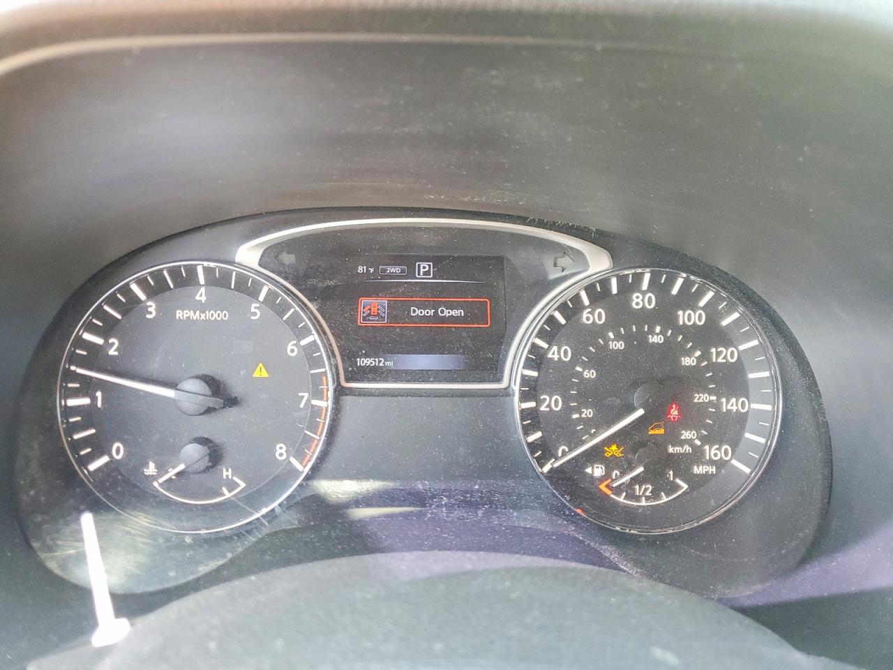 Nissan Pathfinder Sv