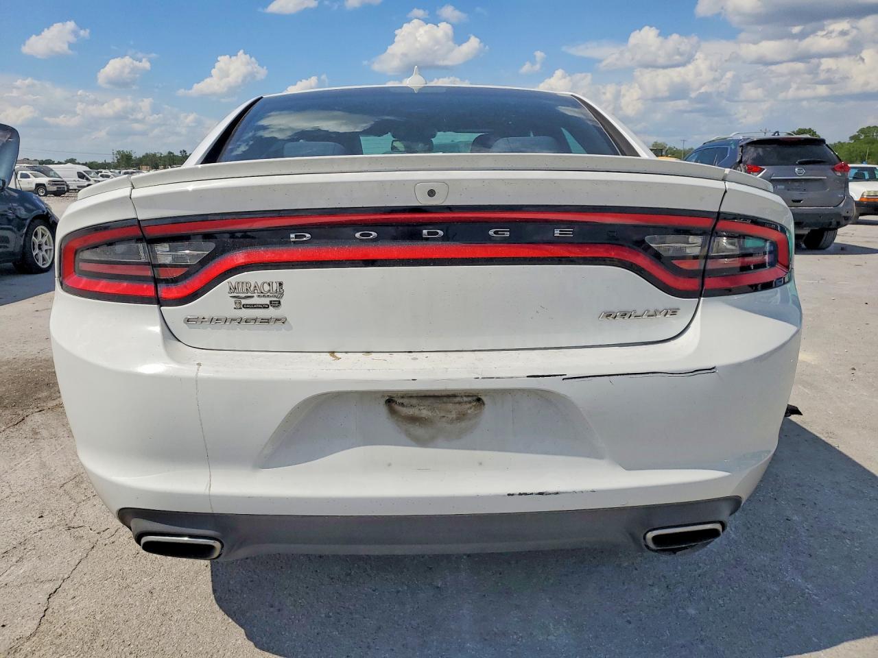Dodge Charger Sxt