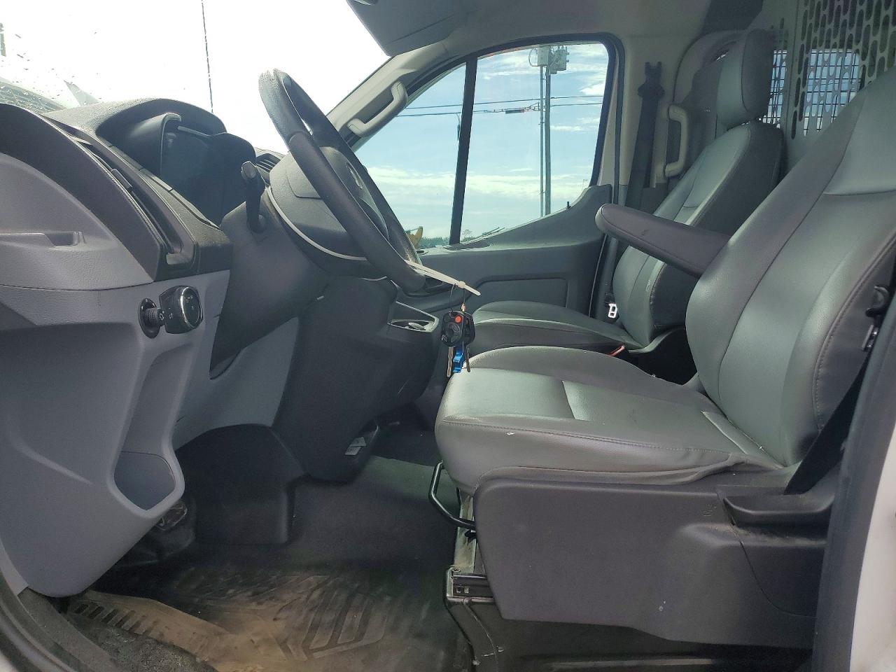 Ford Transit T-250