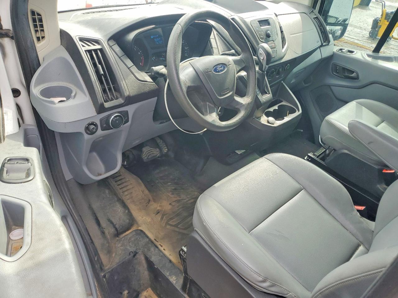 Ford Transit T-250