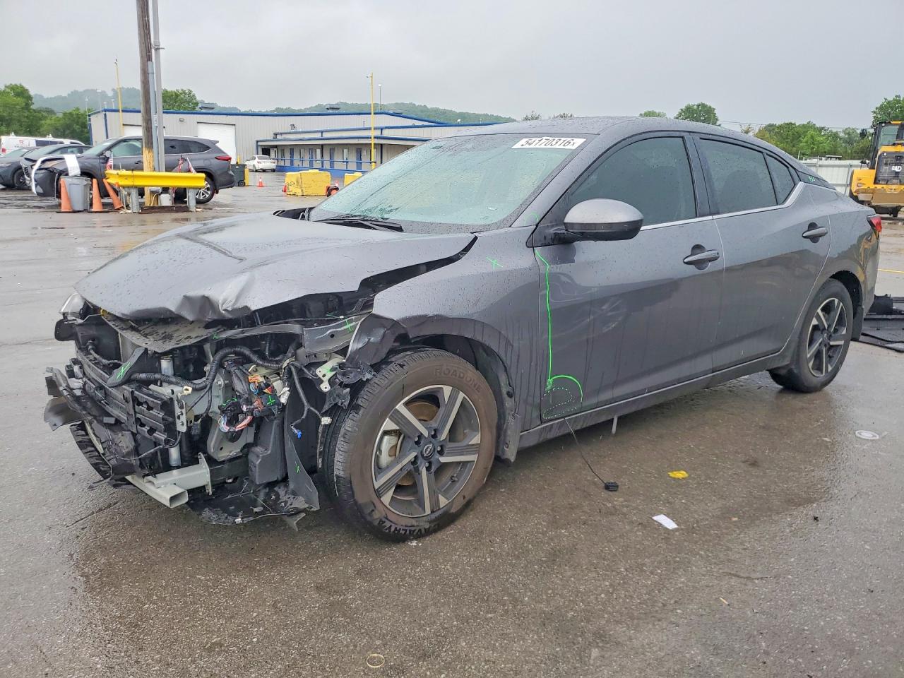Salvage Nissan Sentra Image