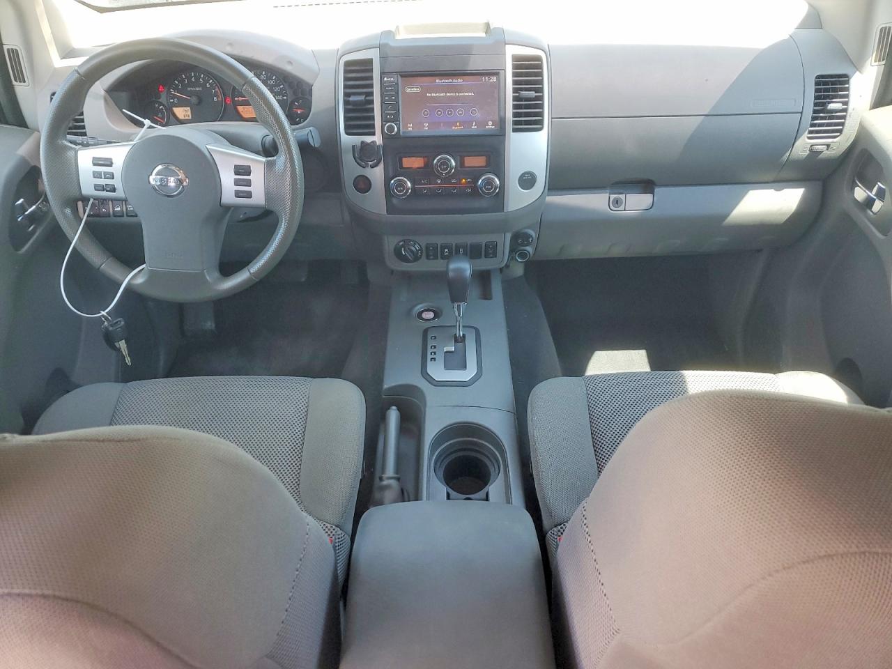 Nissan Frontier Sv