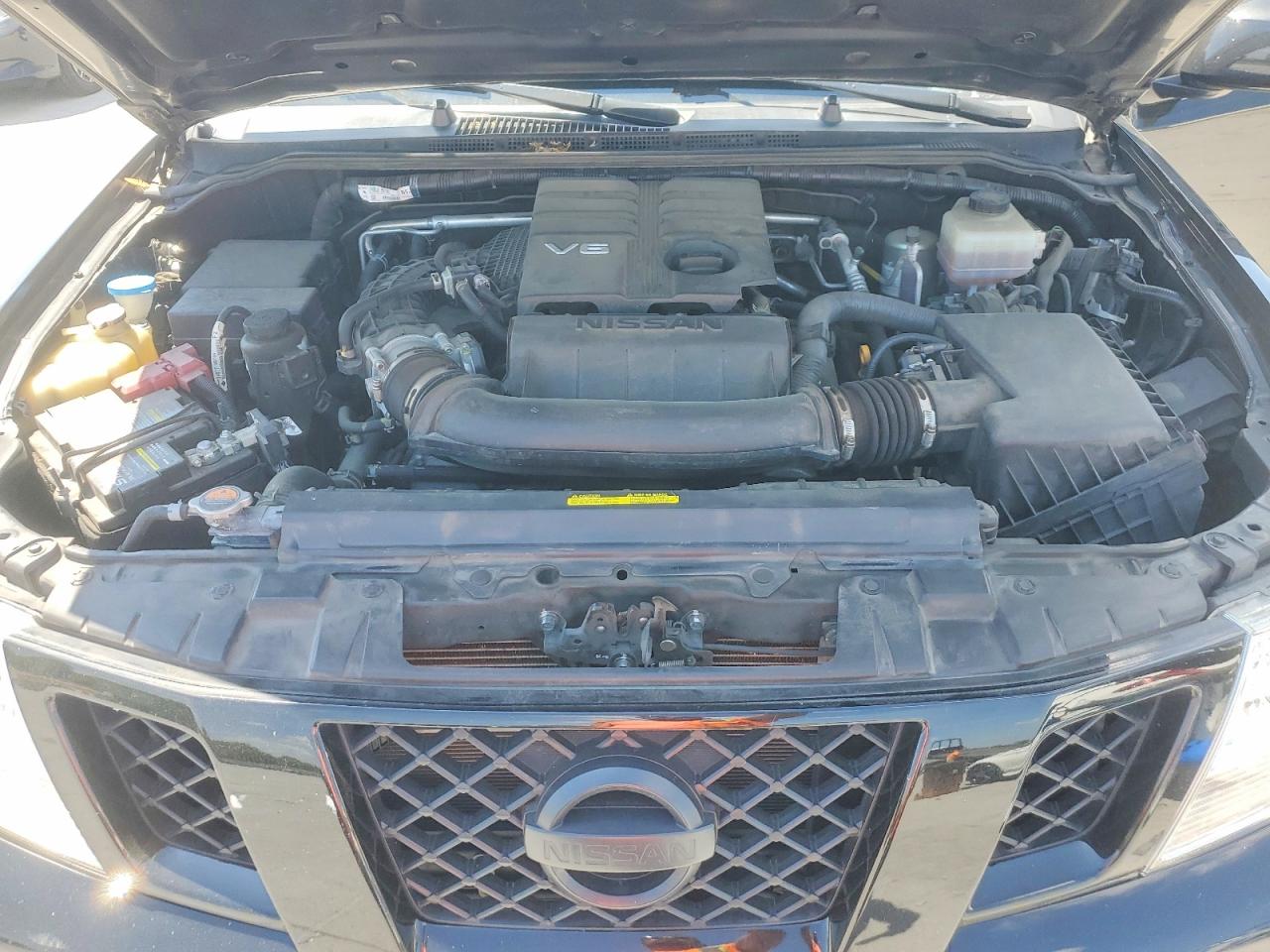 Nissan Frontier Sv